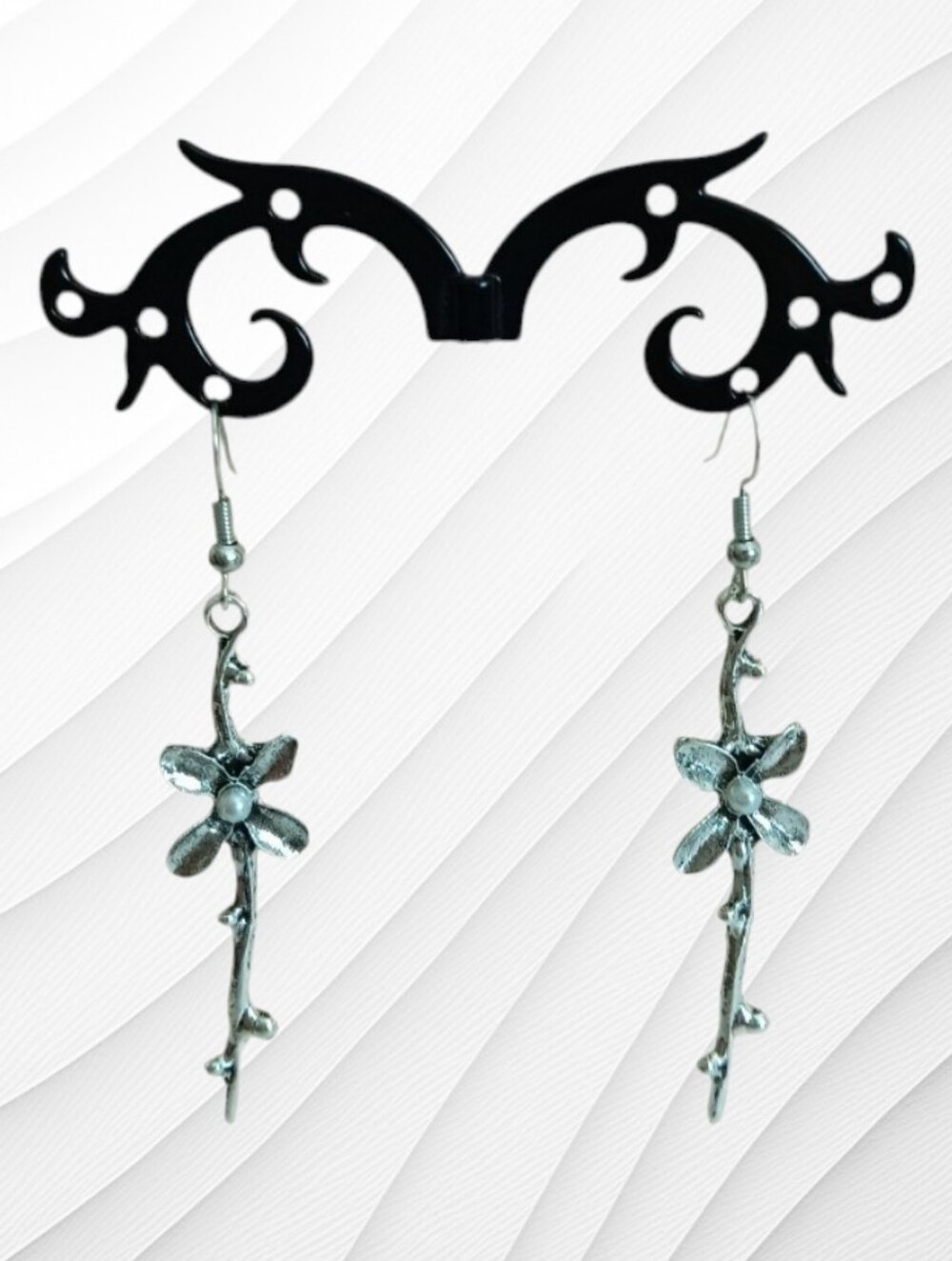 Daisy Silver Flower Earrings